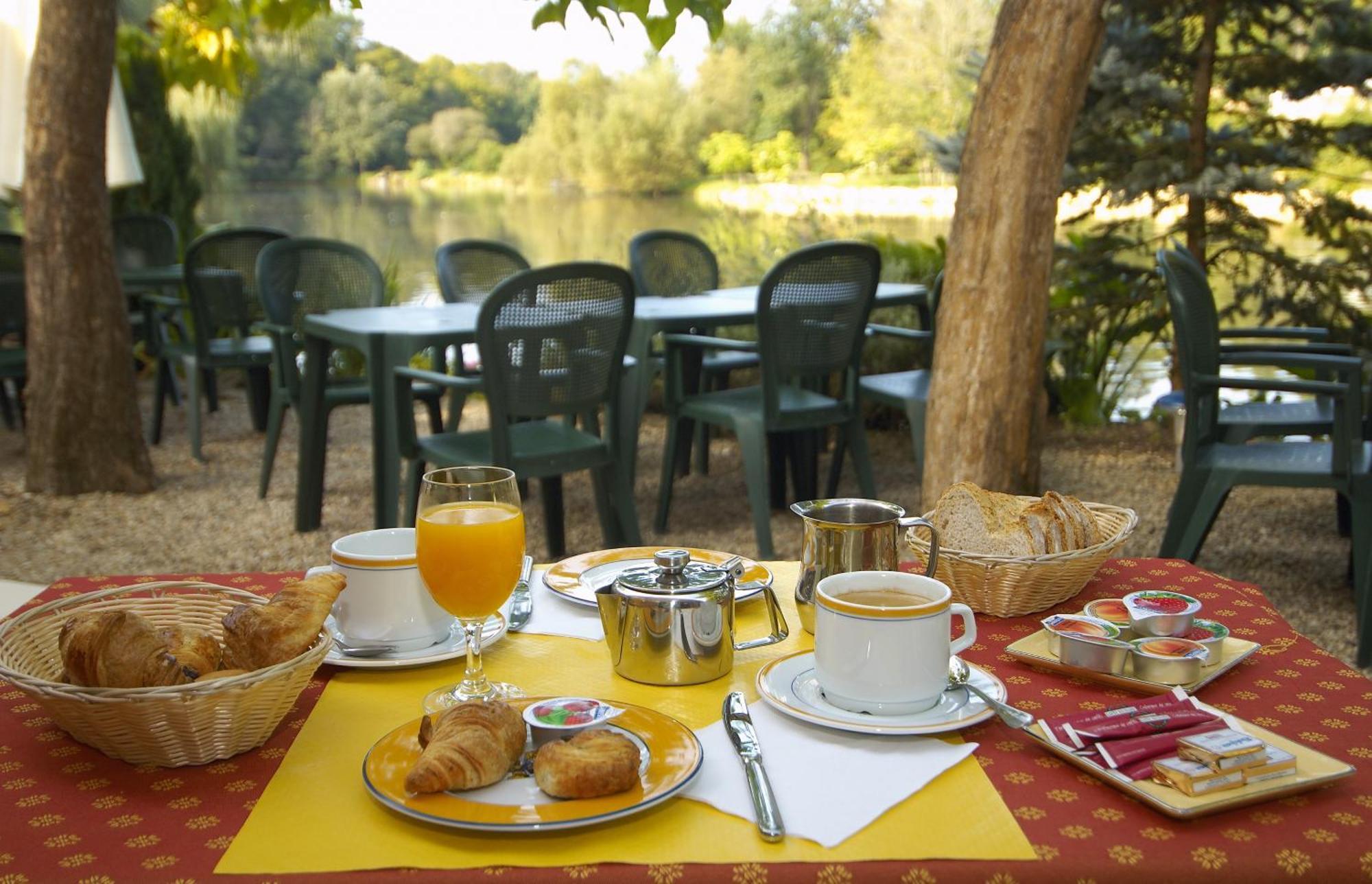 Domaine Du Roi Kysmar Hotel Villandraut Екстериор снимка